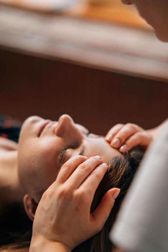 pexels photo 6628814 6628814 Close-up of a woman receiving a soothing massage at a spa for complete relaxation.